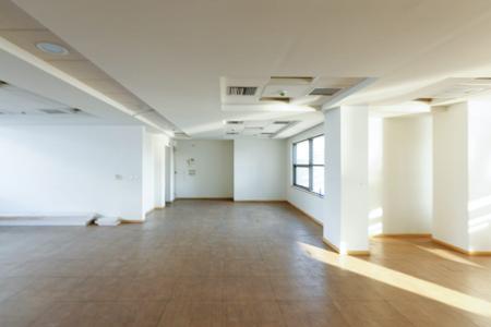 Πειραιάς κτίριο εισοδήματος 2.200 τμ προς πώληση