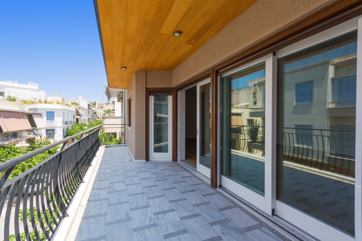 Ακρόπολη οροφοδιαμέρισμα 163 τμ προς πώληση