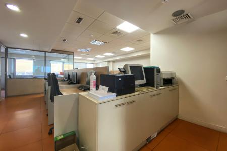 Επαγγελματικό κτίριο 1.704 τ.μ προς ενοικίαση, Δάφνη