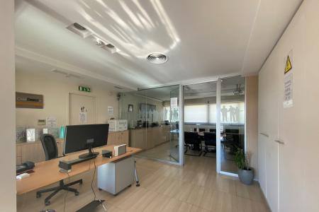 Επαγγελματικό κτίριο 1.704 τ.μ προς ενοικίαση, Δάφνη