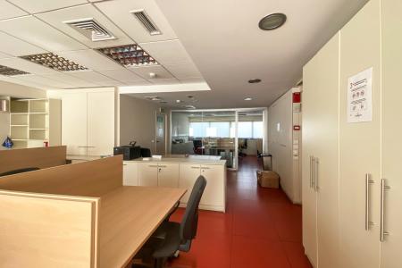 Επαγγελματικό κτίριο 1.704 τ.μ προς ενοικίαση, Δάφνη