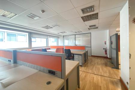 Γραφείo 700 τ.μ προς ενοικίαση στο Σύνταγμα