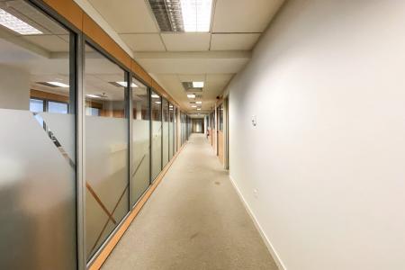 Κηφισιά, γραφείο 2.300 τ.μ, προς ενοικίαση.