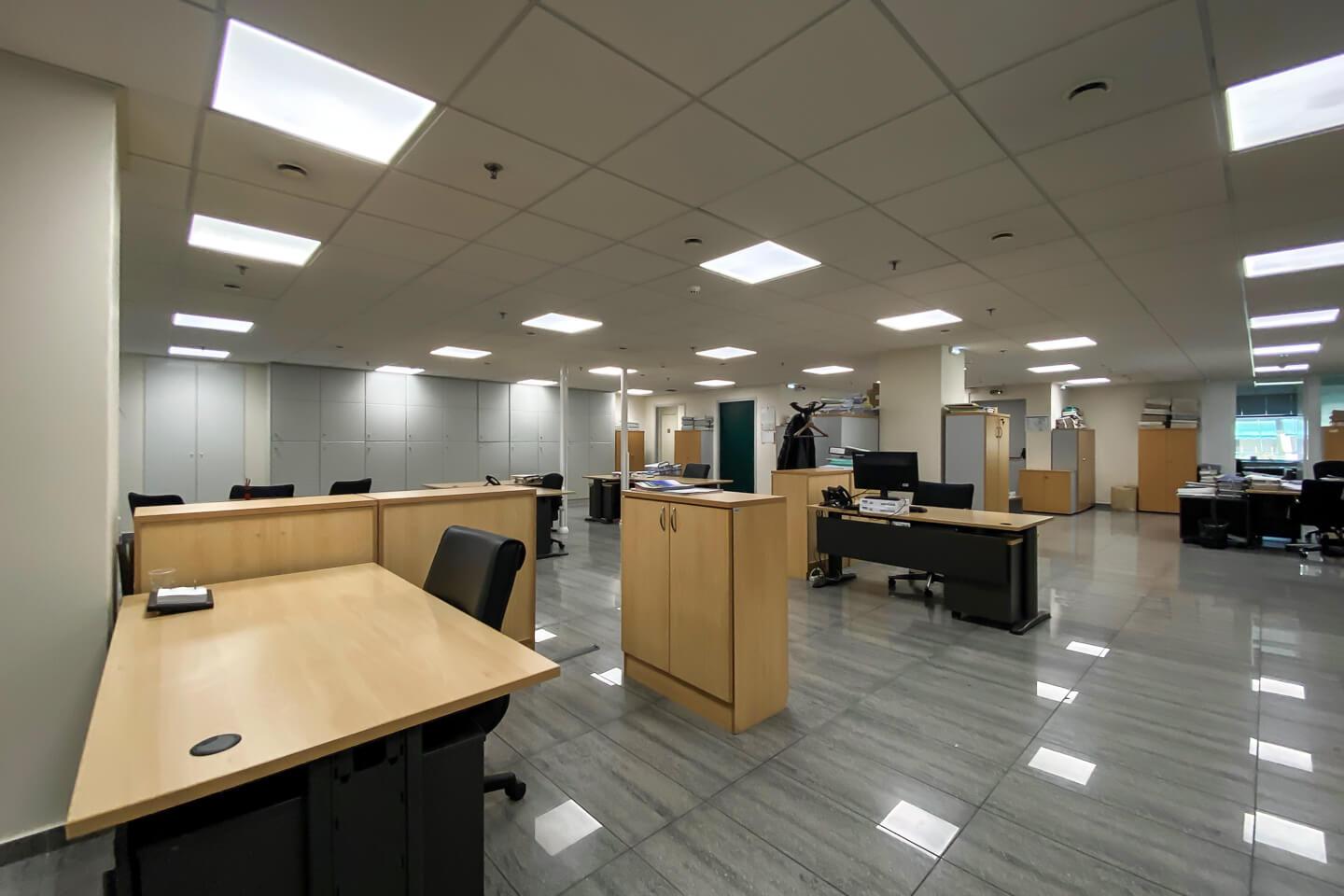 Κέντρο Αθήνας, γραφεία 950 τ.μ προς ενοικίαση