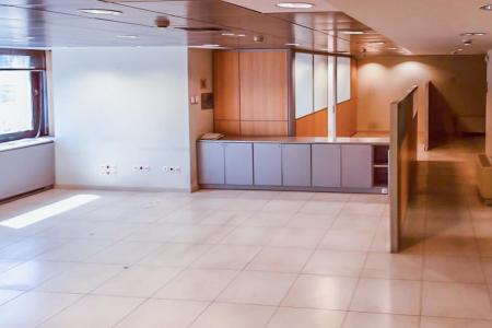 Κέντρο Αθήνας, κτίριο γραφείων 2.736 τ.μ ενοικιάζεται